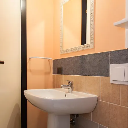 Bed & Breakfast Beb Le Frattocchie 3*