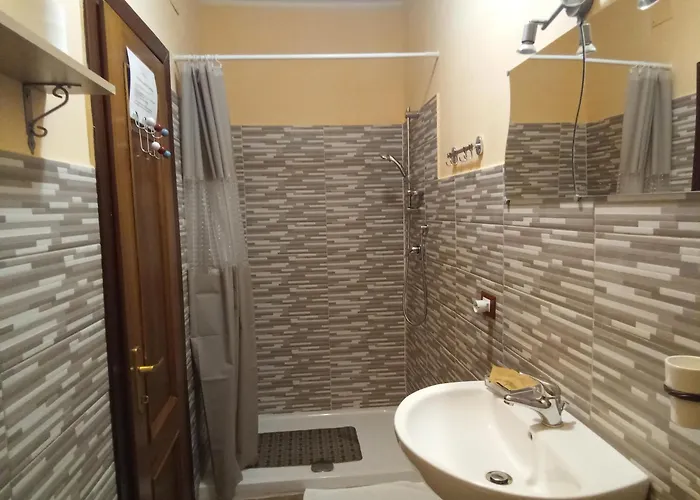 Beb Le Frattocchie Oda ve Kahvaltı Castel Di Sangro