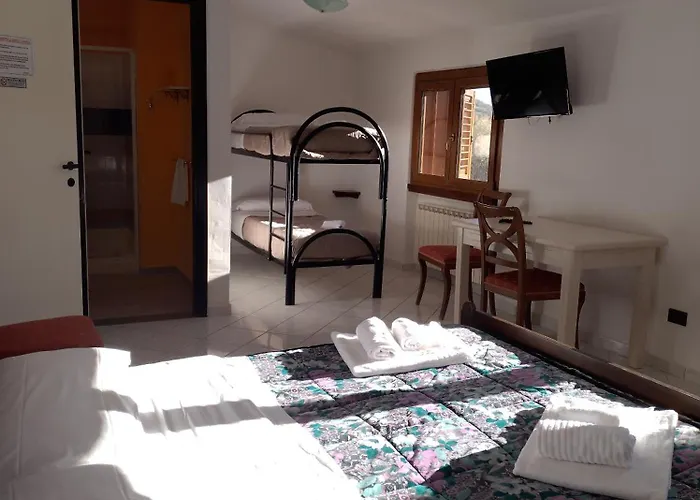 ベッド・アンド・ブレックファスト Beb Le Frattocchie カステル・ディ・サングロ